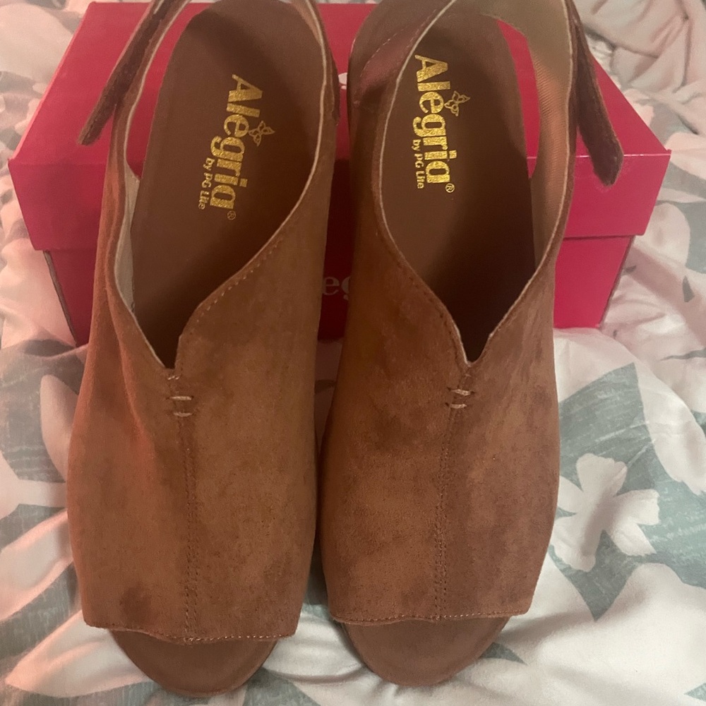 Alegria Rosie Brown Suede Wedge Shoes - Picture 7 of 10